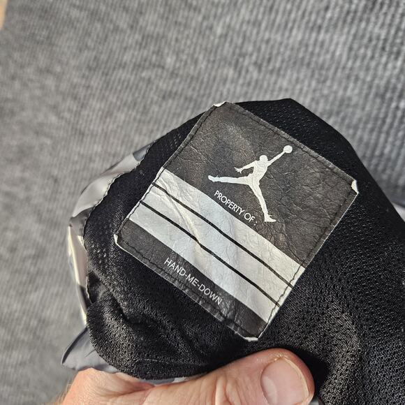 Jordan Jacket Boys Medium 10-12 Gray Camo Hooded Windbreaker Jumpman Nike - Picture 7 of 14